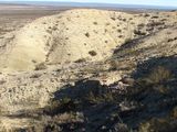 Encontraron más pozos de explosivos en la barda del Alto Valle