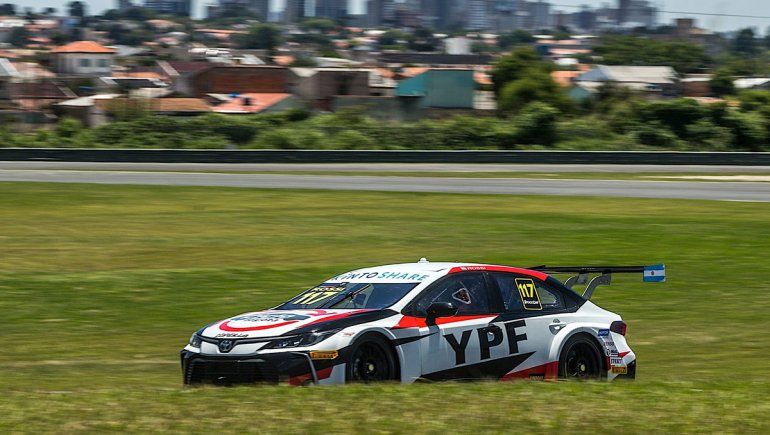 Matías Rossi terminó cuarto en la octava fecha del Stock Car en Curitiba.