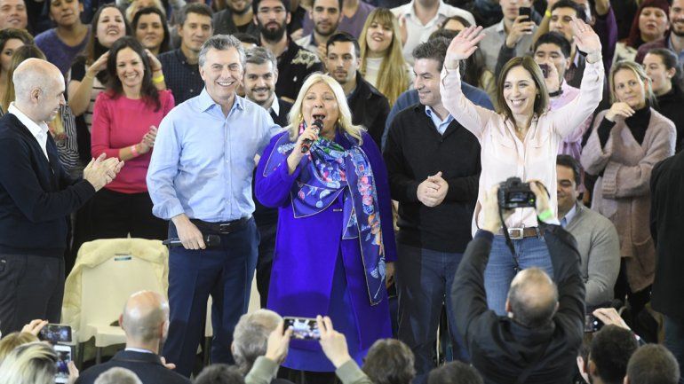 Carrió pidió perdón por los errores del Gobierno