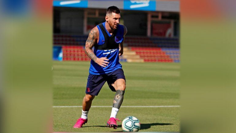 Se complicó: en España aseguran que Messi estará un mes de baja