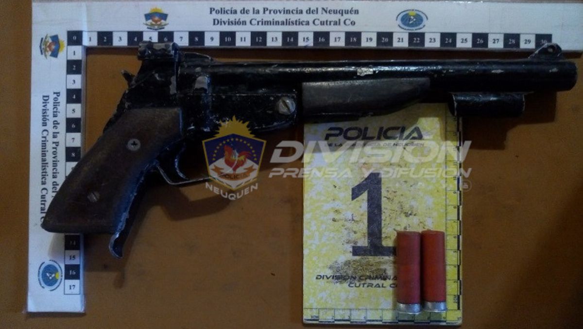 Le robó el celular a su ex: le allanaron la casa y le secuestraron un arma