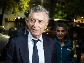 por que mauricio macri se llevo todas las miradas en el evento de la revista caras