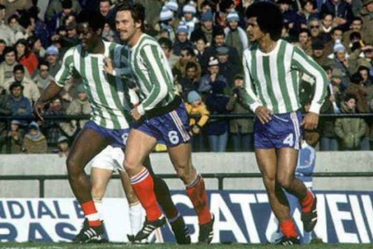 En la Copa del Mundo de 1978, los jugadores franceses disputaron un partido con la casaca de Kimberley de Mar del Plata.