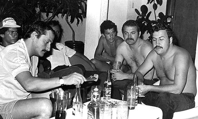 Una de las pocas fotos de Pablo Escobar junto a sus socios Una de las pocas fotos de Pablo Escobar junto a sus socios