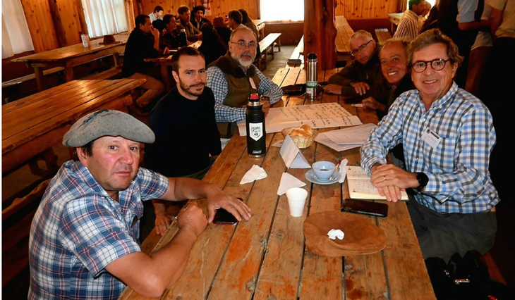 Productores de toda la provincia debatieron sobre propiedad privada y seguridad jurídica en la Expo. Foto: SRN Productores de toda la provincia debatieron sobre propiedad privada y seguridad jurídica en la Expo. Foto: SRN
