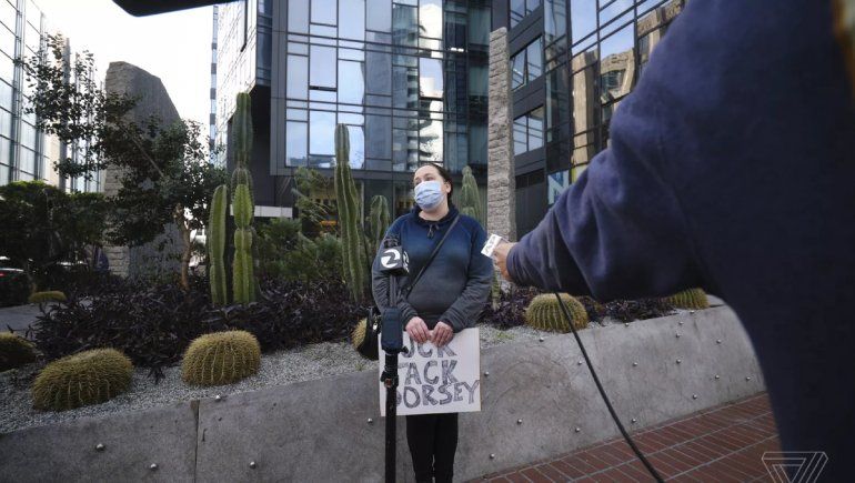 Una sola persona fue a manifestar su apoyo a Trump en la sede de Twitter