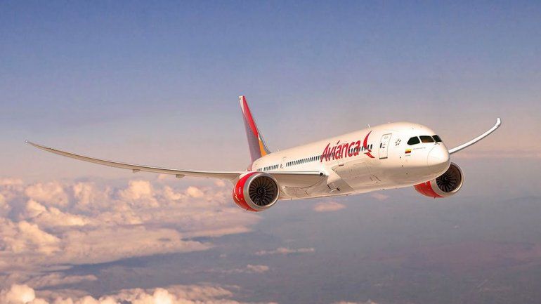 El Gobierno autorizó a volar a Avianca, la aerolínea vinculada a los Macri