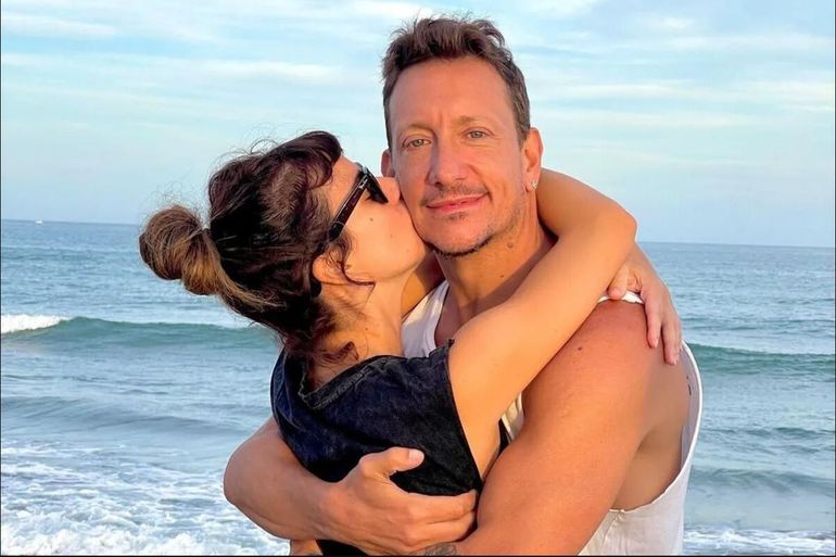 Nico Vázquez y Gimena Accardi.