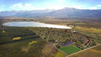 La zona de Pueblo Carao, con la laguna recientemente declarada como reserva urbana, muy cerca de Esquel. La zona de Pueblo Carao, con la laguna recientemente declarada como reserva urbana, muy cerca de Esquel.
