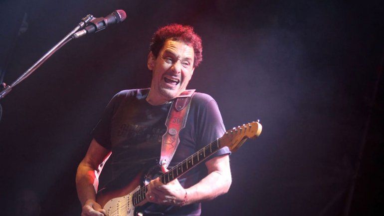 Divididos por la felicidad