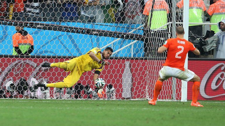 Como en el  Mundial. Sergio había brillado en la definición por penales ante Holanda en Brasil y el sábado volvió a lucirse desde los 12 pasos