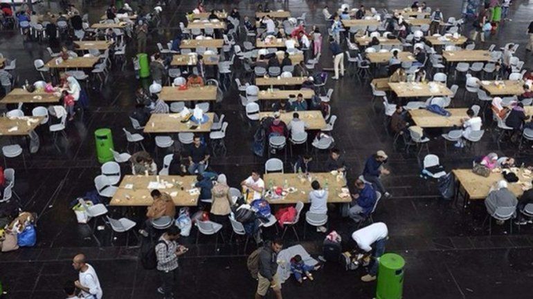 El hombre firmó el papel equivocado y terminó en el lugar menos pensado.