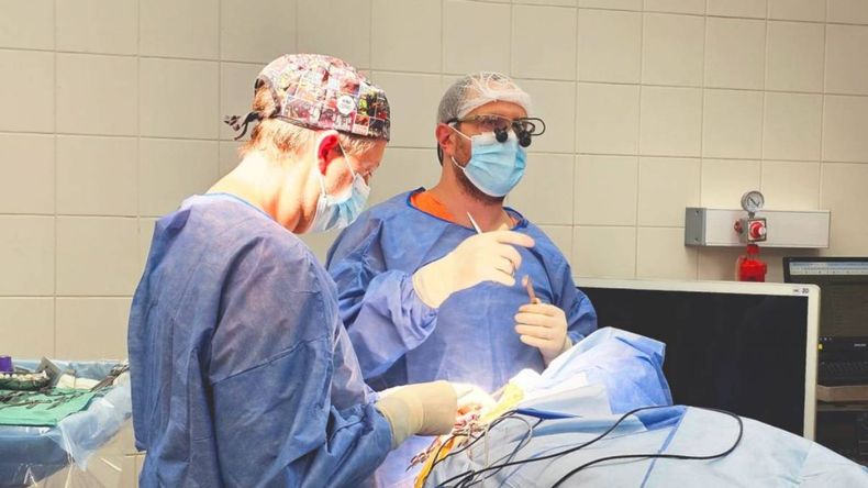 La cirugía representó un hito histórico en la salud pública de Neuquén. | LM Neuquen La cirugía representó un hito histórico en la salud pública de Neuquén.