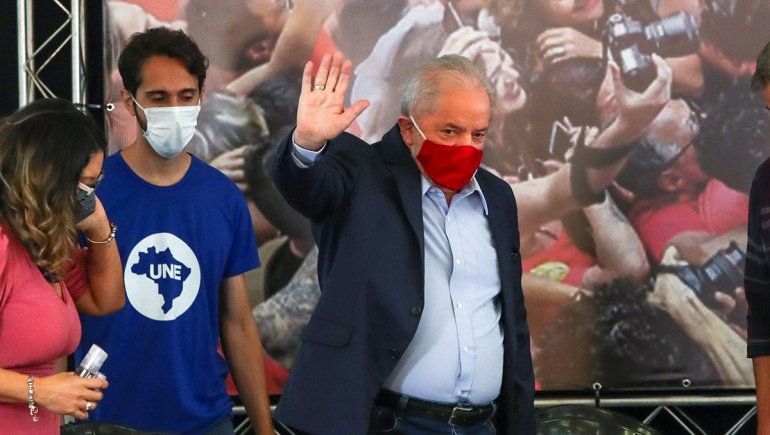 Lula no quiere hablar de su candidatura