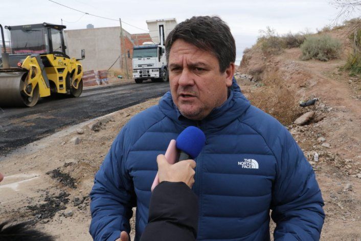 Mariano Gaido, durante una recorrida por obras en el oeste. Mariano Gaido, durante una recorrida por obras en el oeste.