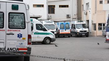 Un error provocó una intoxicación masiva en el hospital Castro Rendón: terminaron todos en la guardia