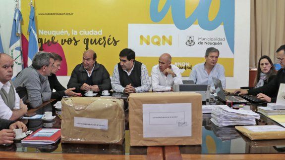 Ayer, en la Sala de Situación del Municipio, se dieron a conocer las ofertas de las tres empresas.