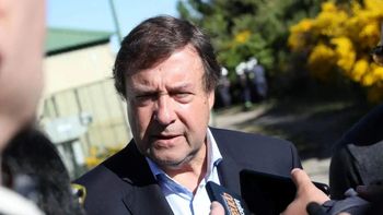 Alberto Weretilneck se opone a la eliminación de la barrera sanitaria para el ingreso de carne con hueso. Foto: archivo. Alberto Weretilneck se opone a la eliminación de la barrera sanitaria para el ingreso de carne con hueso. Foto: archivo.