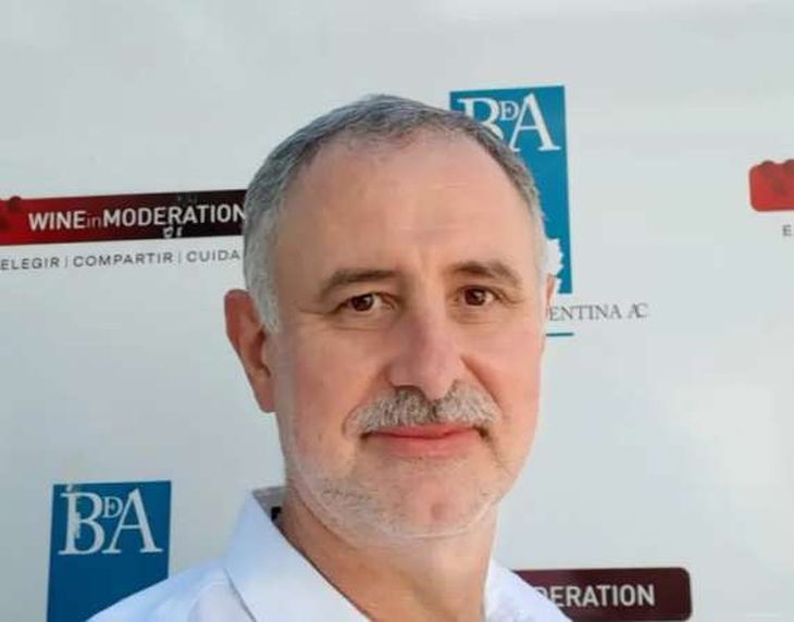 Milton Milton Kuret: