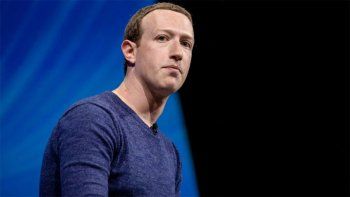 los empleados de facebook se rebelan ante la inaccion de su ceo tras las medidas de trump