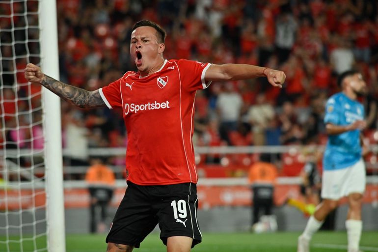 Matías Abaldo abrió el marcador para Independiente.