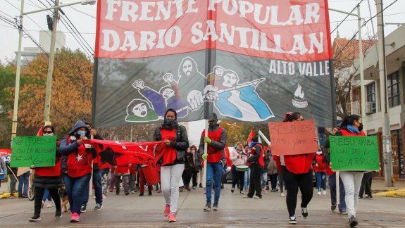 Otra protesta complicó el tránsito en los puentes carreteros