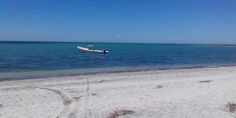 Cómo es el pueblo con playas turquesas conocido como el “Caribe argentino” Cómo es el pueblo con playas turquesas conocido como el “Caribe argentino”