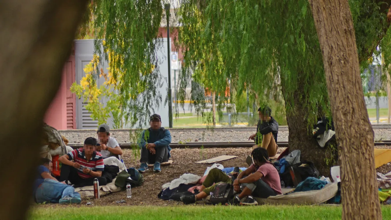 Más de una decena de familias viven en estas condiciones en Neuquén.