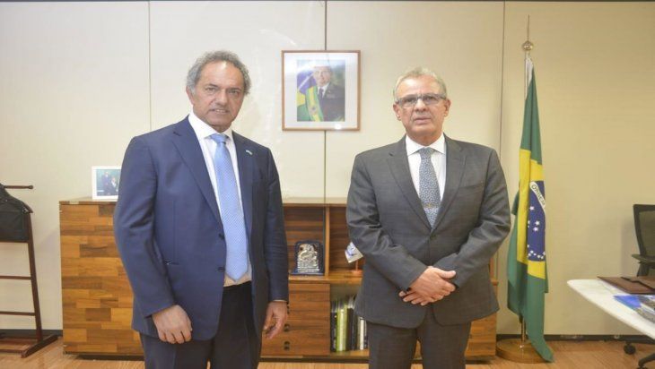 El embajador Scioli y el ministro de Energía brasileño, Bento Albuquerque, se reunieron hoy.&nbs