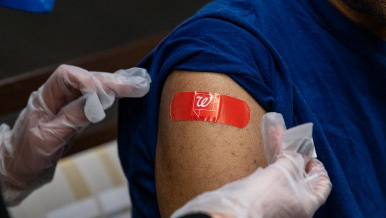 Nueva York: trabajadores se vacunan o los echan