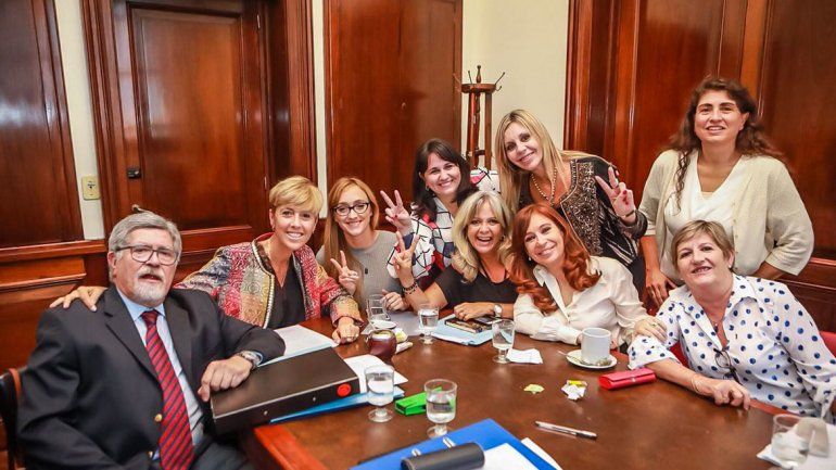 Golpe de escena a favor del aborto legal en el Senado