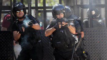 las fuerzas federales de seguridad podran disparar sin dar la voz de alto