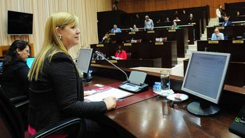 la legislatura aprobo el endeudamiento por 500 millones de dolares para obras la legislatura aprobo el endeudamiento por 500 millones de dolares para obras