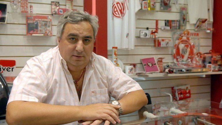 Internaron a un ex presidente de River por un brote psicótico