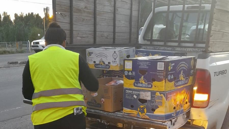 Llevaba viandas saludables en una camioneta, pero se las quitaron en un operativo