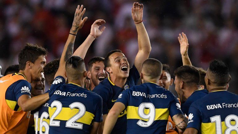 Boca se impuso 2 a 1 a River en el Monumental.