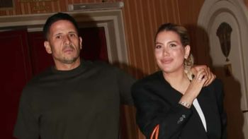 insolito escrache: un japones critico a wanda nara y a martin migueles por sus malos modales en el tren bala insolito escrache: un japones critico a wanda nara y a martin migueles por sus malos modales en el tren bala