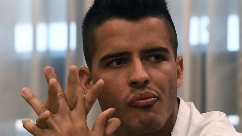 El hecho se produjo el 16 de marzo de 2014 en el departamento del futbolista. En la habitación también estaba presente Martín Benítez