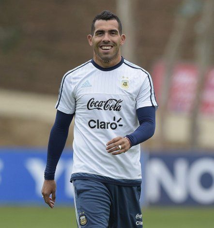 Llamado para Sampa: Tevez mete presión para ir a Rusia