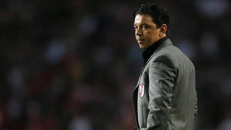 Gallardo confirma el cambio de Ponzio por Lucho González