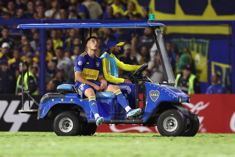 Aaron Anselmino disputó pocos minutos en el último semestre por lesiones. Aaron Anselmino disputó pocos minutos en el último semestre por lesiones.