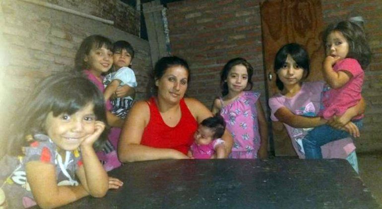 Tuvo a su séptima hija y quiere a Alberto de padrino