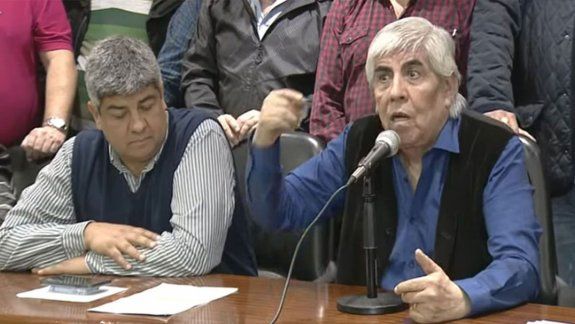 Lilita subió a Twitter el video y una foto de Hugo y Pablo Moyano.