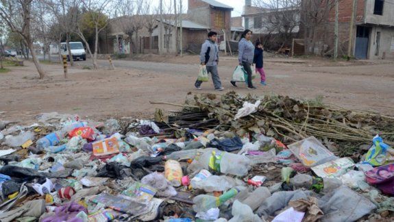 El Municipio insiste en aplicar multas a los vecinos mugrientos