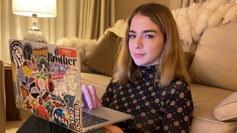 Ella es la creadora del filtro de Instagram con los tatuajes de L-Gante