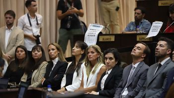 El gabinete provincial acompañó a Rolando Figueroa en su discurso en la Legislatura / Foto El gabinete provincial acompañó a Rolando Figueroa en su discurso en la Legislatura / Foto