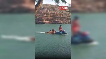 Se les rompió el gomón y no pudieron cruzar el río Limay: el rescate