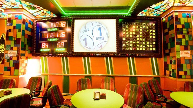 En decadencia. Los bingos tratan de resistir a tiempos muy difíciles. ¿Sobrevivirán?