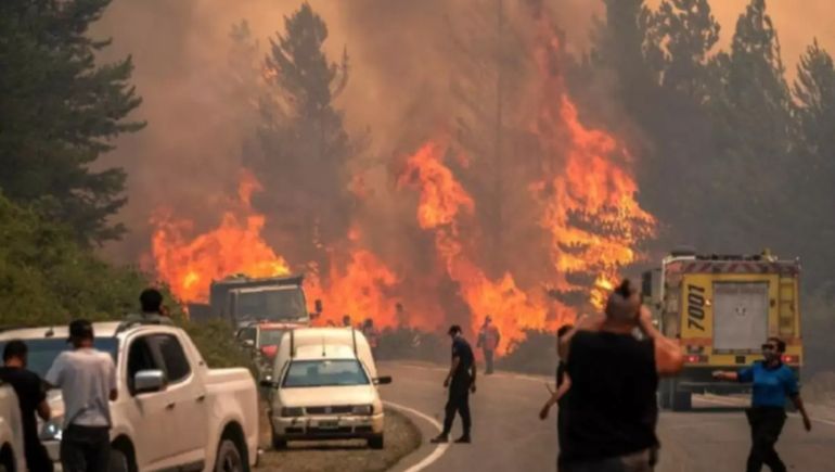 La ruta 71 ya había estado cortada en los últimos días de enero por el avance del incendio en el Parque Nacional Los Alerces (Foto de archivo).&nbsp; 