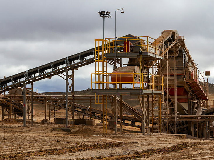 Avance Operacional: Con la entrega de mineral al leach pad a 300.000 tpm y tres accesos subterráneos abiertos, MDN solidifica su base productiva mientras persigue un crecimiento de recursos a gran escala. Foto: mineradonnicolas.com.ar 